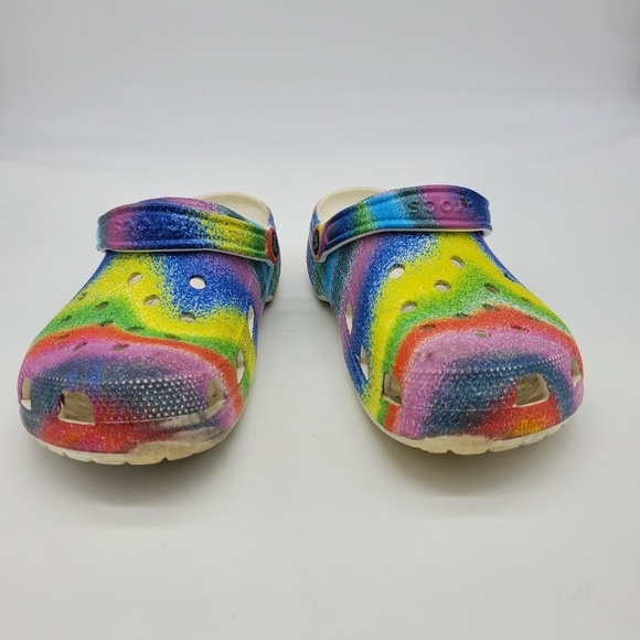 CROCS SHOES Men 10 Women 12 CLASSIC SPRAY DYE CLOGs - Picture 2 of 9